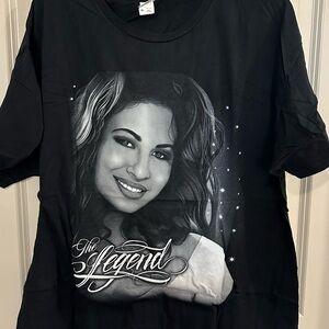 Vintage Selena The Legend Black Graphic Relaxed T-Shirt